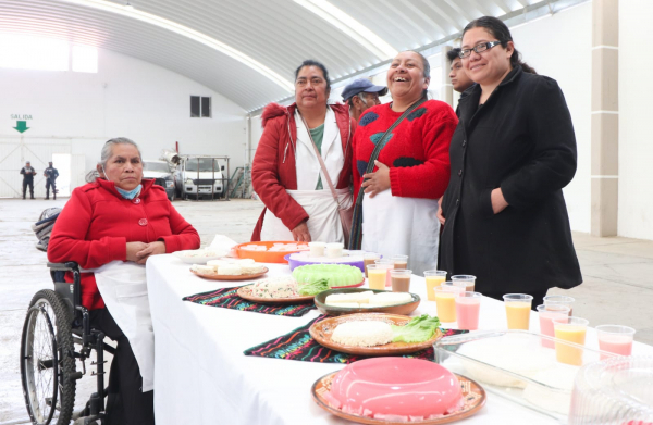 Impulsa gobierno estatal primer “Mercadito Solidario para Mujeres”